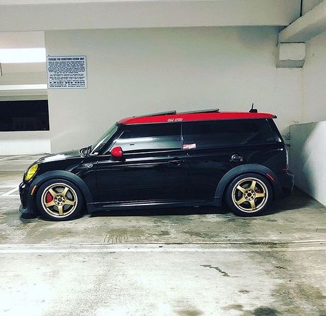 Clubby! Photo fro R55 Clubman, Mini Cooper Classic, Golf Mk3, Mini Cooper Clubman, Mini Ideas, Tiny Cars, Mini Clubman, Bmw Mini, Mini Countryman