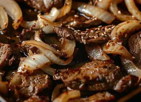 Easy Sheet Pan Beef Bulgogi – Findatorr Sheet Pan Beef, Beef Bulgogi Recipe, Korean Beef Bulgogi, Bulgogi Recipe, Beef Short Rib Recipes, Bulgogi Beef, Cast Iron Skillet Recipes, Marinated Beef, Marinated Steak