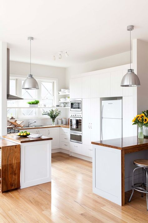 Inspiration: 5 stunning white kitchens | Home Beautiful Magazine Australia White Kitchen Design Ideas, Timber Benchtop, Modern Kitchen Tools, Gorgeous White Kitchen, White Kitchen Inspiration, Classic White Kitchen, Contemporary Cabinets, White Kitchen Design, Scandinavian Kitchen