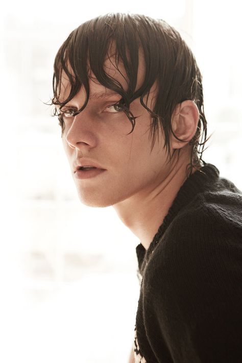 Leo Bruno Rocks the Wet Hair Look for Skye Tan Shoot Wet Hair Look Men, Wet Hair Look, Wet Look Hair, Event Makeup, Mens Fashion Editorial, Men Photoshoot, Creative Hairstyles, Hair Reference, Photography Poses For Men