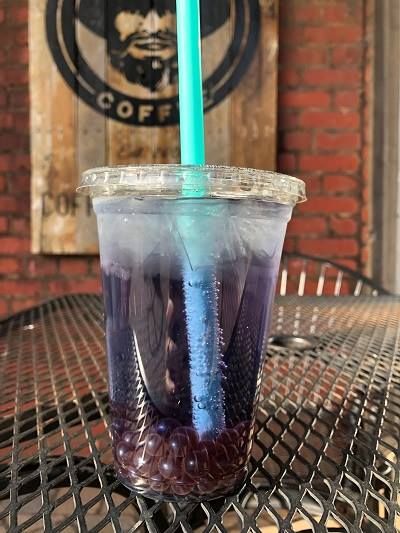 The "Purple Haze"... a refreshing drink with club soda, blueberry energy blast and juicy boba balls!  Perfect day to try this out... :) Blueberry Boba, Boba Balls, Energy Blast, Italian Soda, Boba Drink, Afternoon Delight, Coffeehouse, Today Is The Day, Club Soda