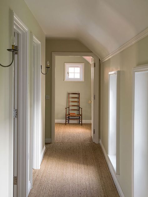 Sisal Carpet | Wall-to-wall Sisal Rush Carpet | Attic Hall | Ben Pentreath Ltd Farmhouse Carpet Ideas, Sisal Flooring, Farmhouse Carpet, Seagrass Carpet, Carpet Diy, Ben Pentreath, Alternative Flooring, Sisal Carpet, Carpet Ideas