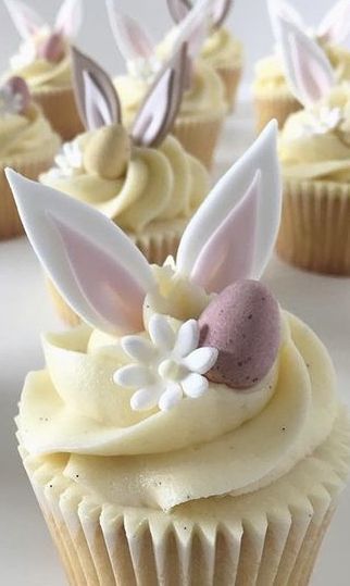 Easter Bakery Ideas, Easter Cupcakes Ideas, Easter Cupcake Ideas, Easter Desserts Cake, Easter Cupcakes Easy, Easter Cupcake, Easter Sugar Cookies, Easter Sweets, Holiday Cupcakes