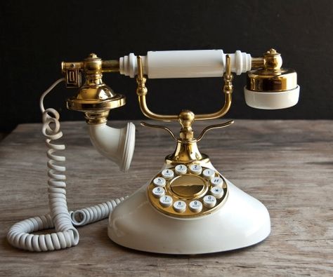 Rotary Telephone, Antique Phone, Telephone Vintage, Antique Telephone, Vintage Phone, Rotary Phone, Vintage Phones, Antique Engagement Ring, Vintage Telephone