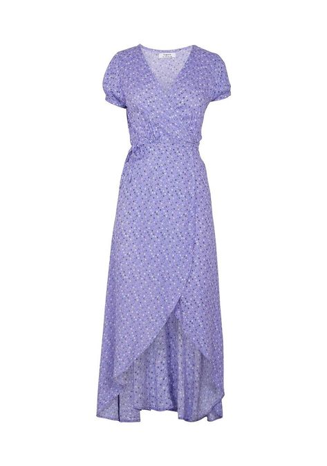 Auguste The Label Daphne Easy Days Wrap Maxi Dress in Lavender Chifon Dress, Teenage Fashion Outfits, Looks Style, Teen Fashion Outfits, Looks Vintage, Classy Outfits, Pretty Dresses, Pretty Outfits, The Label