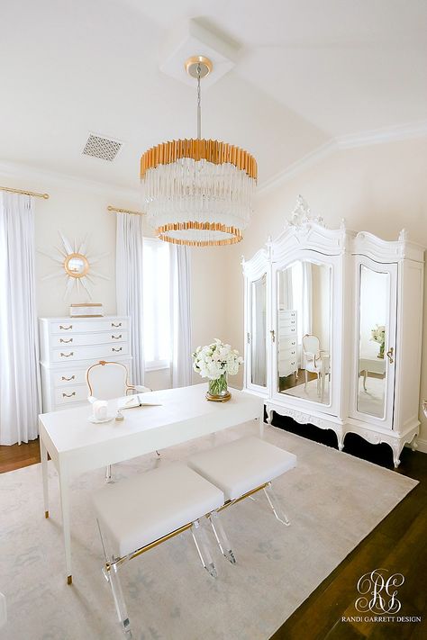 transitional home office Glam Room Office, French Home Office, Bright Home Office, Light And Bright Home, Office Revamp, Transitional Home Office, Gold Office Decor, Glam Office, Hangout Room