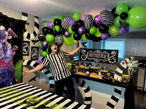 Beetlejuice Centerpiece Ideas, Beetle Juice Themed Halloween Party, Beetlejuice Party Decorations Diy, Beetlejuice Hallway Decorations, Beetle Juice Trunk Or Treat Ideas, Beetlejuice Themed Party, Beetlejuice Themed Decor, Beetle Juice Birthday Party, Beetlejuice Balloon Arch