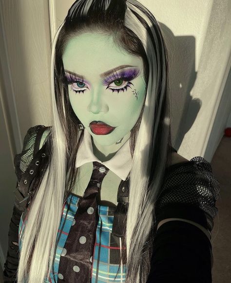 Frankenstein Makeup, Monster High Halloween Costumes, Monster High Makeup, Monster High Halloween, Monster High Cosplay, Monster High Costume, Monster Makeup, Creepy Halloween Makeup, Hot Halloween Outfits