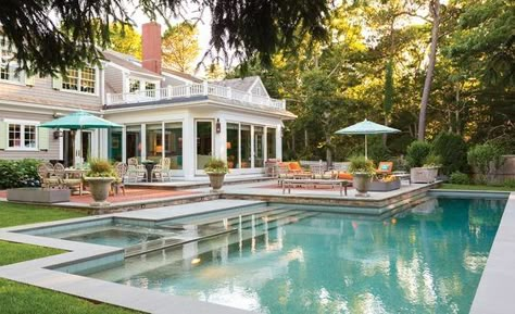 Before Taking "the Plunge" to Build a Swimming Pool, Ask Yourselves these Questions - Happy Haute Home Ideas De Piscina, Building A Swimming Pool, Patio Grande, Pool Shapes, Swimming Pool Ideas, Pool Chlorine, Outdoor Remodel, Pool Landscape, Pool Backyard