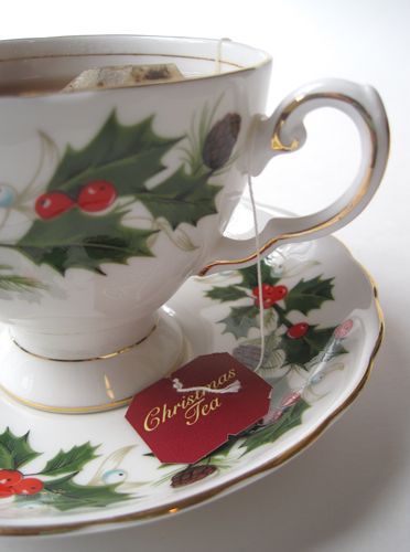 Tea With Friends: Christmas Tea in a Christmas teacup Christmas Tea Set, Christmas Tea Cups, Christmas Tea Pot, Christmas Tea Cup, Tea With Friends, Christmas Tea Party, United Parcel Service, Christmas China, Christmas Cottage