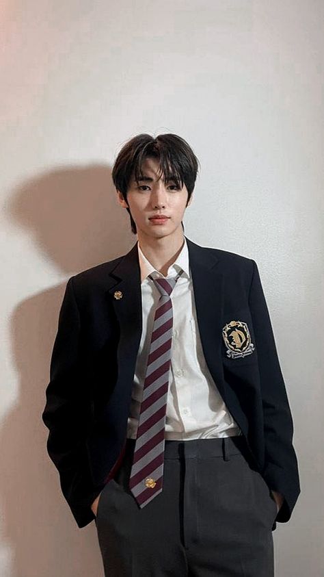 Korean Uniform School, Anime Suit, School Uniform Fashion, School Uniform Outfits, Boys School Uniform, Concept Clothing, Enhypen Sunghoon, Classy Aesthetic, Uniform Fashion