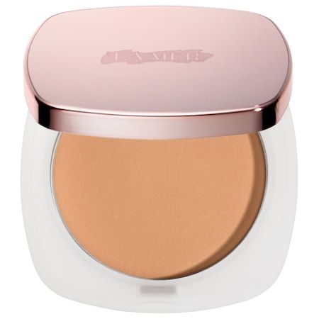 Best Powder Foundation, La Mer Makeup, Kendall Jenner Makeup, Powder Translucent, Creamy Concealer, Celebrity Makeup Artist, Linoleic Acid, Finishing Powder, Products Makeup