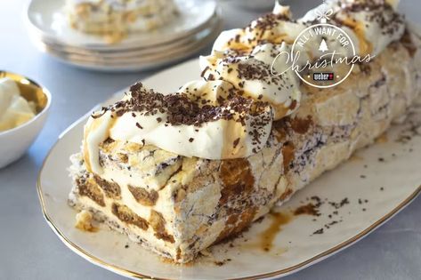 Check out this delicious recipe for Tiramisu Roll Over Pavlova from Weber—the world's number one authority in grilling. Recipe For Tiramisu, Pavlova Roll, Weber Recipes, Number One Cake, Pavlova Dessert, Cake Roll Recipes, Weber Bbq, Tiramisu Recipe, Camping Recipes