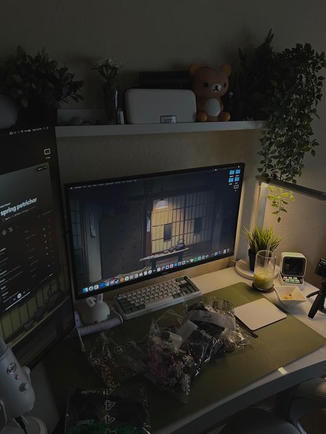 Black And Green Desk Setup, Dark Green Desk Setup, Black And Green Setup, Dark Green Pc Setup, Green Desk Aesthetic, Green Desk Setup, Black Desk Setup, Green Setup, Pc Setup Aesthetic