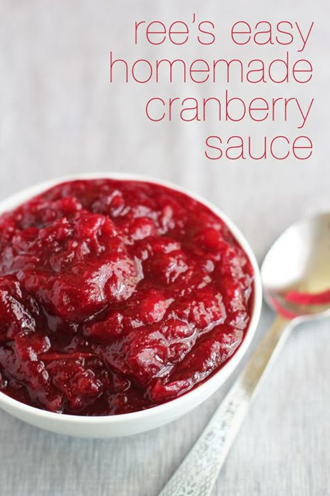 ree's easy homemade cranberry sauce from @janemaynard at thisweekfordinner.com Untraditional Thanksgiving, Meatless Thanksgiving, Cranberry Apple Sauce, Thanksgiving Cranberry, Cranberry Recipe, Fresh Cranberry Sauce, Best Cranberry Sauce, Easy Cranberry Sauce, Jellied Cranberry Sauce