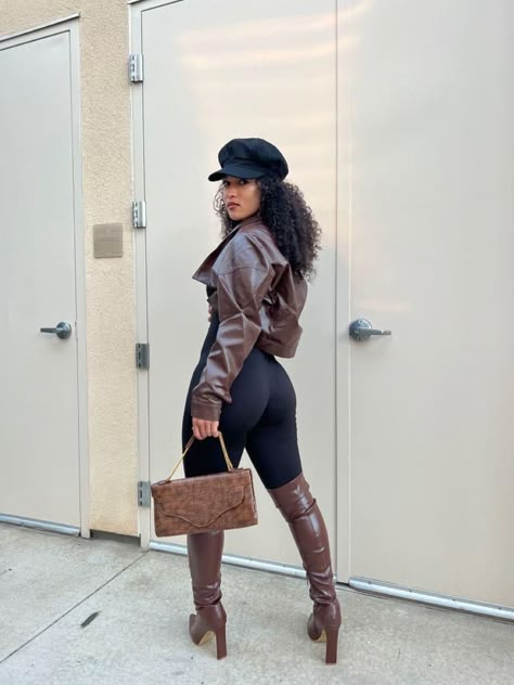 Thigh High Boot Outfits Fall, Business Casual Thigh High Boots Outfit, Thigh High Boots Fall Outfit, Black Leather Hat Outfit, Fall Outfits With Thigh High Boots, Thigh High Leather Boots Outfit Winter, Brown Leather Thigh High Boots Outfit, Fall Fashion With Boots, Thigh High Boots And Skirt Outfit