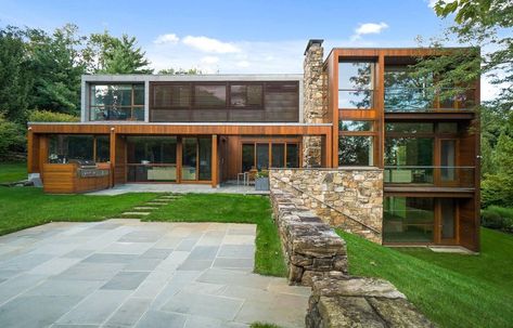 Location: New Canaan, ConnecticutAddress: 81 Cross Ridge RoadPrice: $4,995,000Bedrooms: 5 bedroomsBathrooms: 6 total bathroomsSquare Feet: 6,275 total New Canaan Connecticut, Oasis Springs, Mansion Exterior, Sims Houses, Modern Ideas, Casas The Sims 4, Sims Building, New Canaan, Ideas Hogar