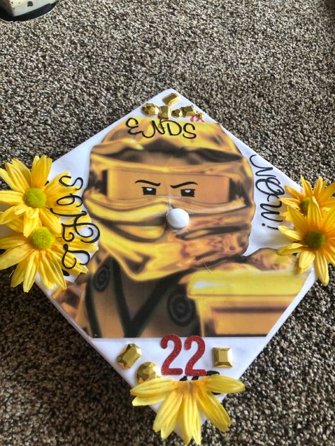 Caps Design, Graduation Cap Decoration Diy, Grad Cap Designs, Grad Caps, Cap Decoration, Graduation Cap Designs, Cap Ideas, Graduation Caps, Graduation Cap Decoration