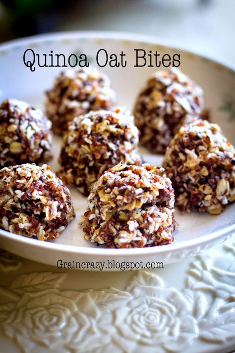 I made these today. I love adding the quinoa to the protein bites for added nutrition. The red quinoa added a nice dimension to the bite... Quinoa Baked Goods, Golf Snacks, Power Bites, Oat Bites, Gf Ideas, Paleo Ideas, Clean Treats, Quinoa Bites, Dessert Squares