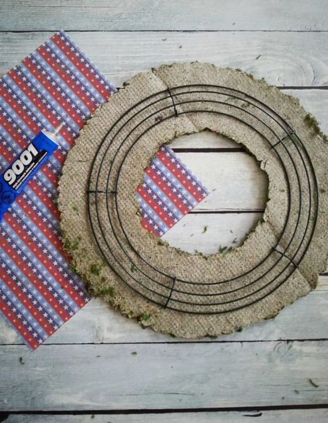 How To Make a Baseball Wreath For Your Front Door - Sippy Cup Mom Baseball Front Porch Decor, Softball Wreath, Baseball Wreath, Alcohol Games, Sports Crafts, Baseball Ideas, Baseball Wreaths, Baseball Christmas, Baseball Crafts