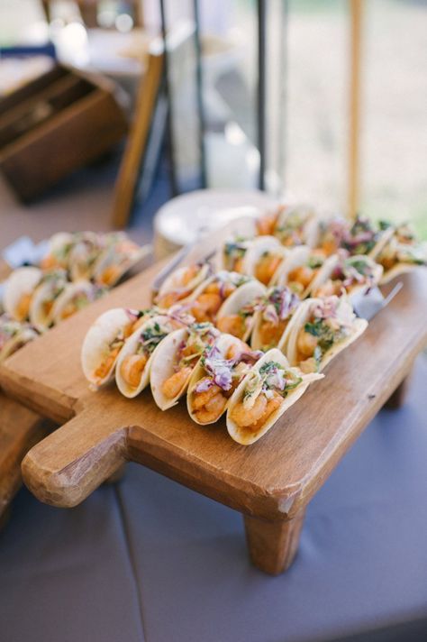 Mini Tacos Wedding Food // A Charming Blue & Peach Southern Wedding via TheELD.com Wedding Food Starters, Mini Tacos Appetizers Wedding, Summer Wedding Catering Ideas, Wedding With Mexican Food, Mini Tacos Wedding, Beach Wedding Finger Foods, Taco Guy At Wedding, Mini Foods For Wedding, Wedding Small Plates Food Ideas