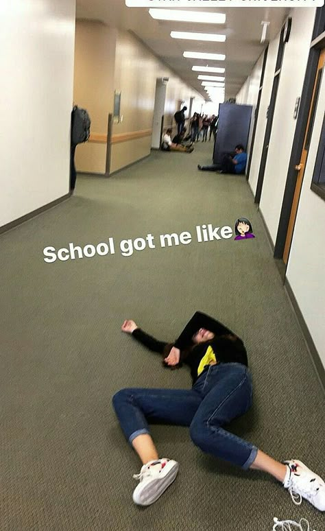 School Sucks, High School Life, Story Ideas Pictures, Photos Tumblr, School Memes, Creative Instagram Stories, Instagram Creative, Instagram Photo Inspiration, Ideas For Instagram Photos