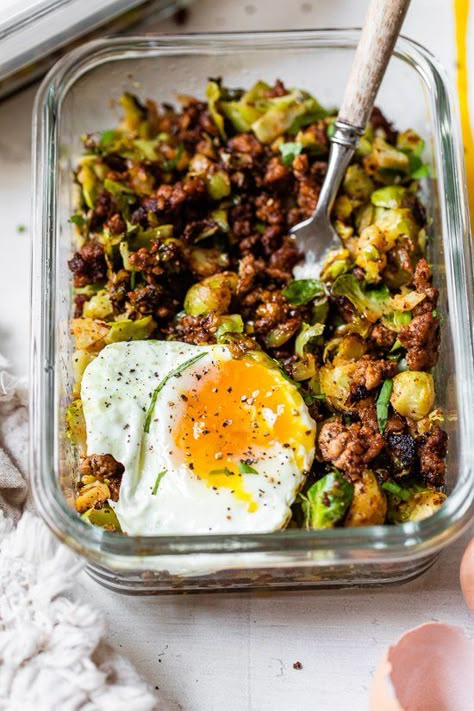 Shredded Brussels Sprouts, Breakfast Low Carb, Boiled Egg Diet Plan, Skinnytaste Recipes, Spicy Pork, Low Carb Diet Recipes, Healthy Low Carb Recipes, Low Carb Dinner, Ground Pork