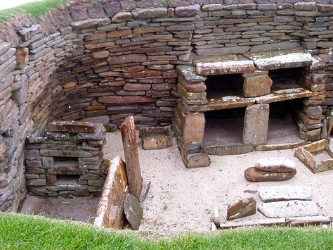 Skara Brae | Flickr - Photo Sharing! Skara Brae, Prehistoric Period, Neolithic Period, Creative Writing Ideas, Parts Of The Heart, Orkney Islands, Bamboo House, The Pyramids, Dana Point