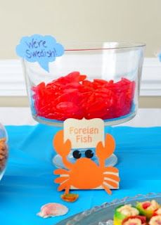 Super cute ocean themed party ideas including this crab place card for Daves birthday Goldfish Party, Underwater Birthday, Nemo Birthday Party, Bubble Guppies Birthday Party, Nemo Party, Nemo Birthday, Ocean Theme Birthday, Bubble Guppies Party, Ocean Birthday Party