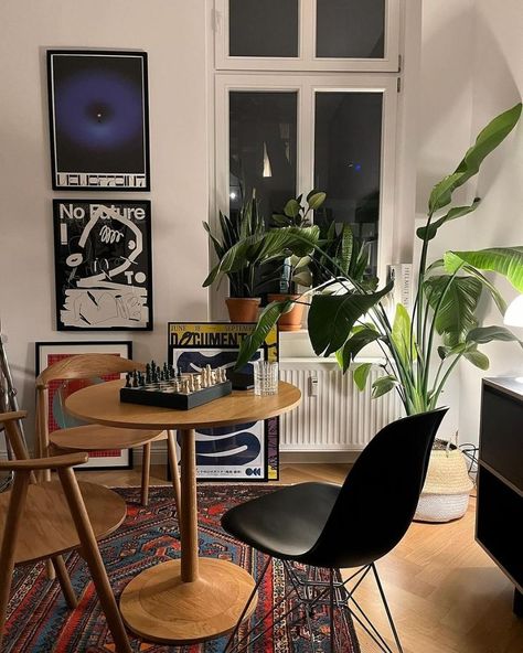 Maximalist Room, Future Apartment Decor, Apartment Decor Inspiration, Room Decorations, Apartment Inspiration, Living Room Inspo, Eclectic Home, Dream House Decor, Interior Inspo