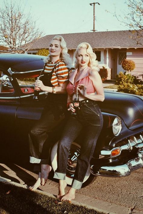 Max Crockett - Google+ Greaser Girl, Pin Up Vintage, Rockabilly Girl, Rockabilly Outfits, Vintage Blog, Rockabilly Pin Up, Cars Muscle, Psychobilly, Pink Collar