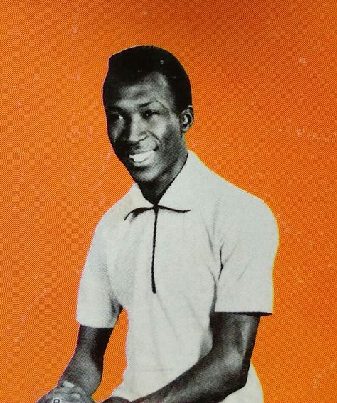 Alton Ellis Disco Style 70s, Magazine Reference, Alton Ellis, 70's Disco, Black Soul, Reggae Artists, Pop Magazine, Jamaican Culture, Disco Style