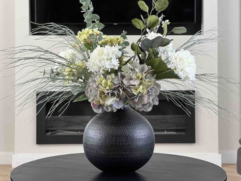 This Artificial Flower Arrangements item by KissMyPampas has 76 favorites from Etsy shoppers. Ships from United Kingdom. Listed on 01 Apr, 2024 Black Vase Flowers, Flower Photo Ideas, Gray Sofa Styling, Tabletop Decor Ideas, Garden House Design, Schwarzkopf Color, House Styling, Vase Flowers, Arrangement Floral