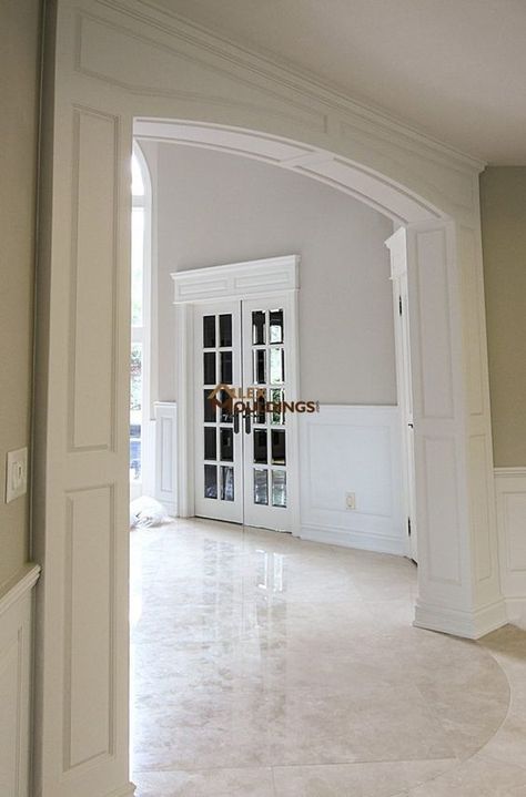 Archway Molding, Raised Panel Walls, Interior Pillars, Door Moulding, Divider Ideas, Trendy Interiors, House Trim, Wainscoting Panels, Space Interiors