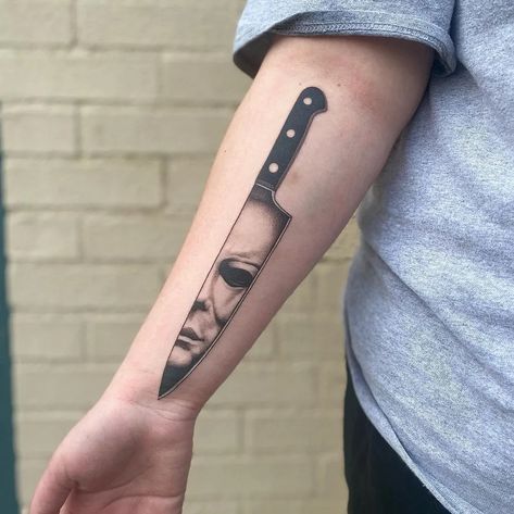 Micheal Myers Knife Tattoo, Small Michael Myers Tattoo, Michael Myers Face Tattoo, Micheal Myers Tattoo Ideas, Horror Icon Tattoos, Michael Meyer Tattoo, Girlfriends Eyes Tattoo, Mike Myers Tattoo, Michael Myers Knife Tattoo