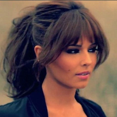 Hairspiration Long Brown Hair With Bangs Fringes, Dark Brown Hair With Fringe Bangs, Heavy Bangs Long Hair, Celebrity Fringes Hairstyles, Chocolate Brown Hair With Side Bangs, Franje Pony, Long Layers Chin Bangs, Haircuts For Long Hair With Bangs, Full Ponytail