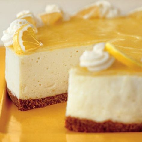 To make the shortbread cookie crumbs for the crust, seal the cookies in a heavy plastic bag and use a rolling pin to crush them into fine crumbs. Lemon Curd Mousse, Lemon Mousse Cake, Mousse Cake Recipe, Bavarian Cream, Lemon Mousse, Torte Cupcake, Lemon Desserts, Mousse Cake, Lemon Recipes