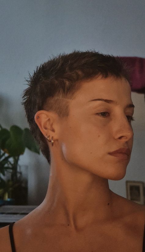 Shaved Head Haircuts For Women, Short Hair With Fade Woman, Shaved Above Ear, Super Short Mullet Women, Buzzed Head Women, Buzzcut Style Women, Shave Hairstyle Women, Woman Shaved Hairstyles, Buzz Cut Grow Out Style