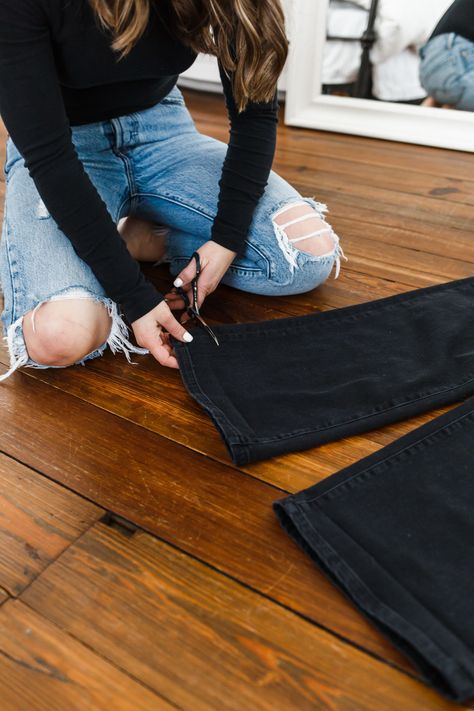 DIY: how I cut the hem on my jeans. - dress cori lynn Raw Hem Bell Bottom Jeans, Pull Up Jeans, How To Crop Flare Jeans, Diy Cropped Flare Jeans, Hemming Bootcut Jeans, Hem Bootcut Jeans With Original Hem, How To Fix Long Wide Leg Jeans, Wide Leg Cut Off Jeans, Wide Leg Raw Hem Jeans