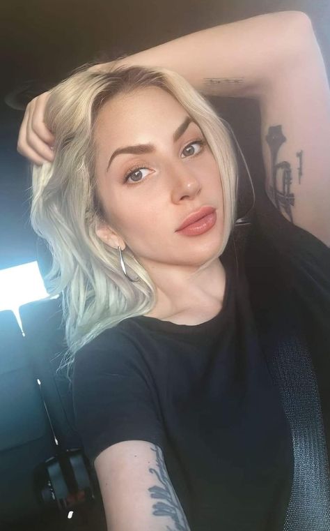 Lady Gaga No Makeup, Lady Gaga Natural, Lady Gaga Without Makeup, Face Card, No Makeup, Without Makeup, Lady Gaga, Makeup, Quick Saves