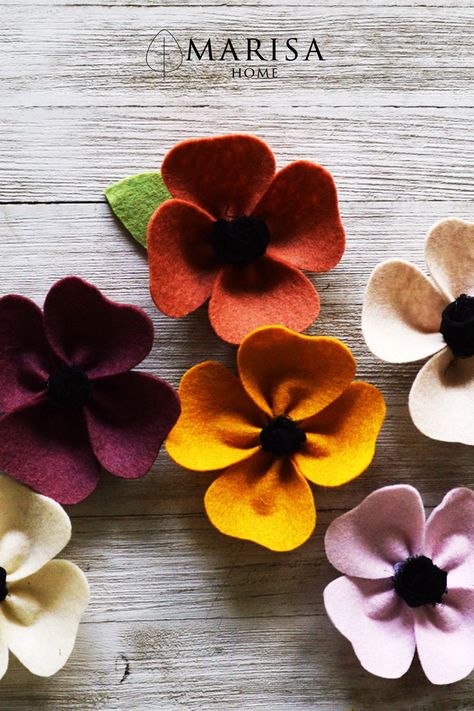 Poppy Template, Felt Flower Template, Felt Flowers Patterns, Felt Bouquet, Felt Flower Tutorial, Felt Flower Bouquet, Felt Squares, Felt Flowers Diy, Mexican Recipe