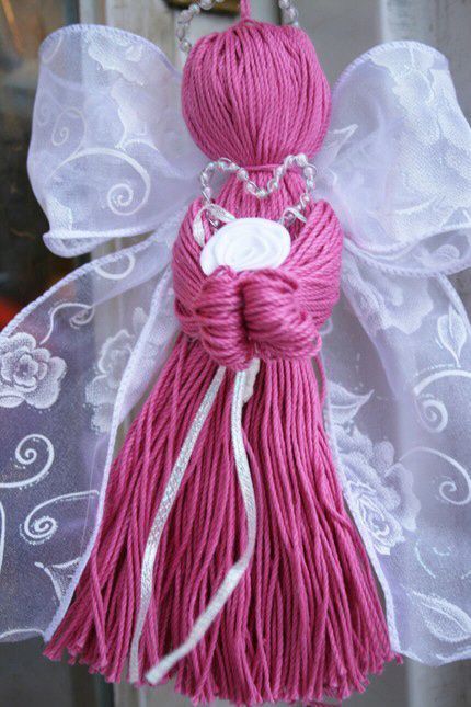 Tassel Angel Christmas Ornaments - Bing Images Angel Christmas Ornaments, Ge Bort, Angel Crafts, Crochet Thread, Navidad Diy, Angel Christmas, Christmas Ornaments Homemade, Noel Christmas, Angel Ornaments