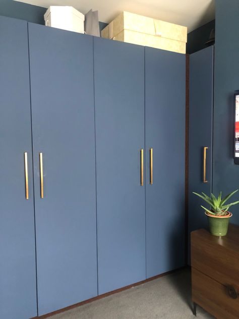 #farrowandball #wardrobe #brasshandles #stiffkeyblue #bedroom Dark Blue Wardrobe Bedroom, Blue Wardrobe Bedroom, Blue Wardrobe, Cupboard Colors, Modern Tv Unit Designs, Wardrobe Interior, Painted Wardrobe, Bedroom Cupboards, Interior Design Student