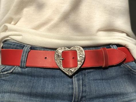 90s Belt Women, Red Belt Aesthetic, Heart Belt Buckle, Different Styles Fashion List, Red Belt Outfit, Fun Belts, Aesthetic Belts, Belt Aesthetic, Cute Belts