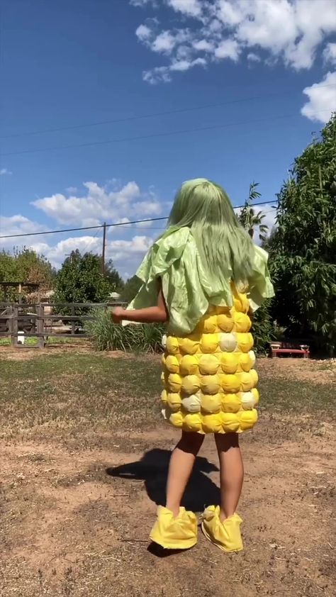 🌽 IT’S CORN 🌽 Every year new costumes are purchased for Halloween and most of the time they are single use and eventually discarded. This is why I’m... | By Coolirpa Corn Halloween Costume, Corn Costume Diy, Corn Costume, Quick Costumes, Food Costumes, Mexican Street Corn, Street Corn, Ears Of Corn, Cool Halloween Costumes