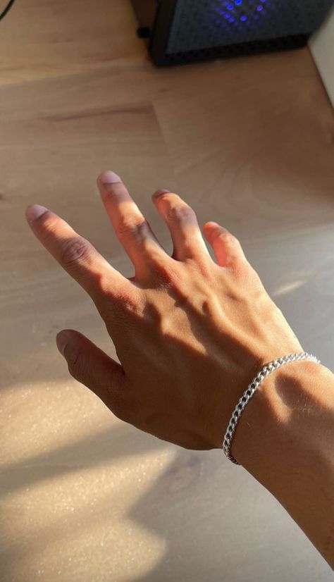 Guy Wearing Bracelet Aesthetic, Man Bracelet Aesthetic, Guys With Bracelets, Silver Hand Bracelet For Men, Bracelets For Men Aesthetic, Silver Bracelet For Boys, Boy Jewelry Aesthetic, Men Jewelry Aesthetic, Mens Jewelry Aesthetic