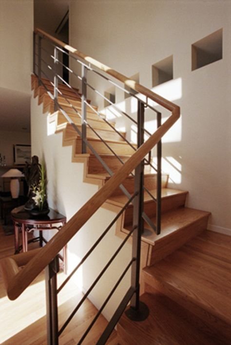 15 Outstanding Mid Century Modern Staircase Designs To Bring You Back In Time Mid Century Modern Banister, Mid Century Modern Bannister, Mid Century Modern Staircase, Build Stairs, Modern Railing, Modern Stair Railing, Staircase Designs, Traditional Staircase, Escalier Design