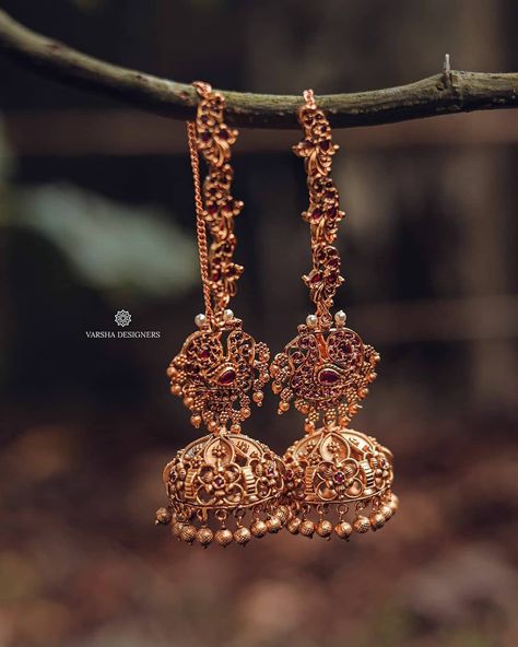 Iconic Earrings Designs To Pair Up With Ethnic Outfits!! • South India Jewels Earrings With Matilu Gold, Maatilu Gold Designs Latest, Latest Earrings Trends, Jhumka Collection, Latest Earrings Design, Temple Jewellery Earrings, Wedding Jewelry Sets Bridal Jewellery, Indian Wedding Jewelry Sets, Antique Necklaces Design