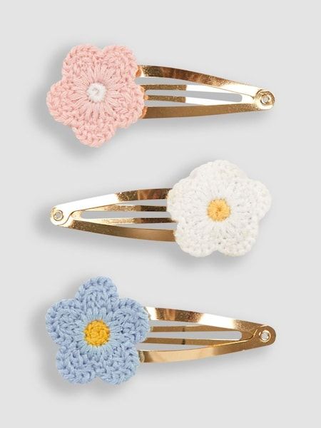 Crochet Clips, Diy Crochet Flowers, Crochet Flower Headbands, Crochet Hair Clips, Summer Shades, Crochet Hair Accessories, Small Crochet, Baby Hair Clips, Christmas Stocking Fillers