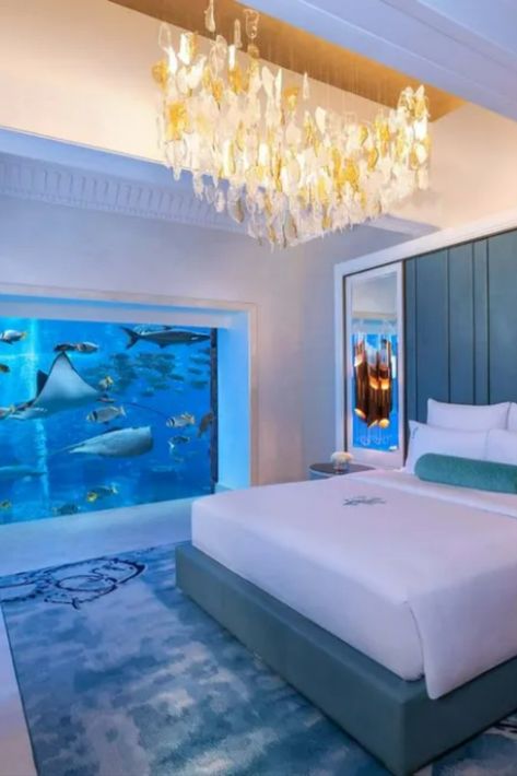 Underwater Hotel Room, Best Hotels In Dubai, Underwater Room, Atlantis The Palm, Underwater Hotel, Underwater Restaurant, Unusual Hotels, Dubai Aesthetic, Dubai Hotel